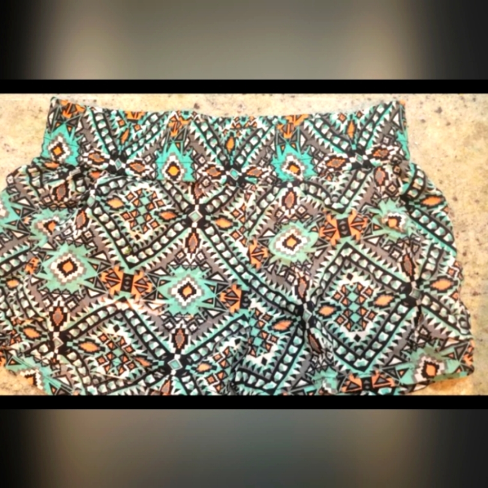 Shorts - colorful pattern wide waste band